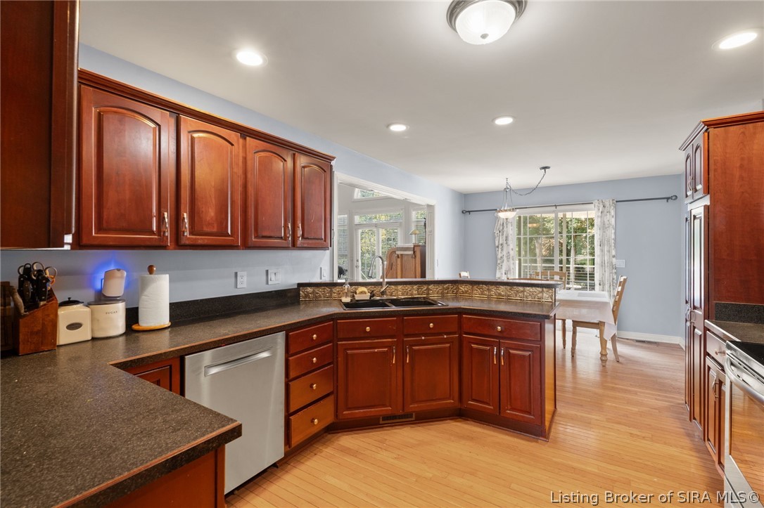 6225 Pioneer Trail Ne Property Photo 57