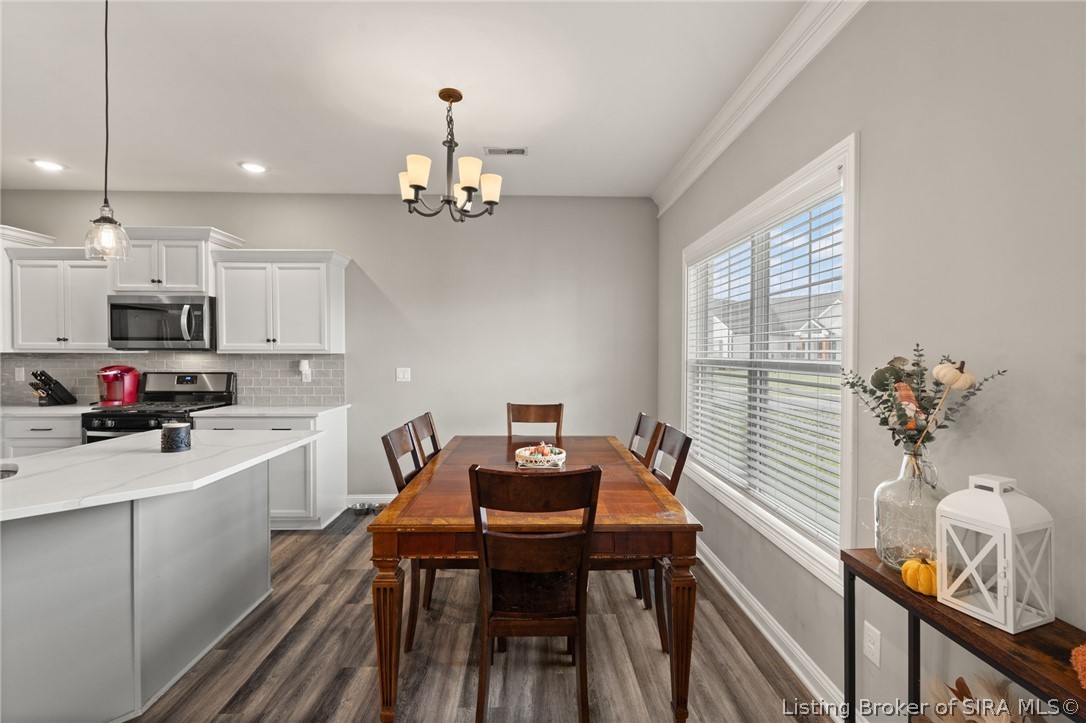 2079 Prestwick Place Property Photo 6