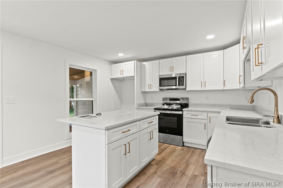 723 W Third Street Property Photo 5