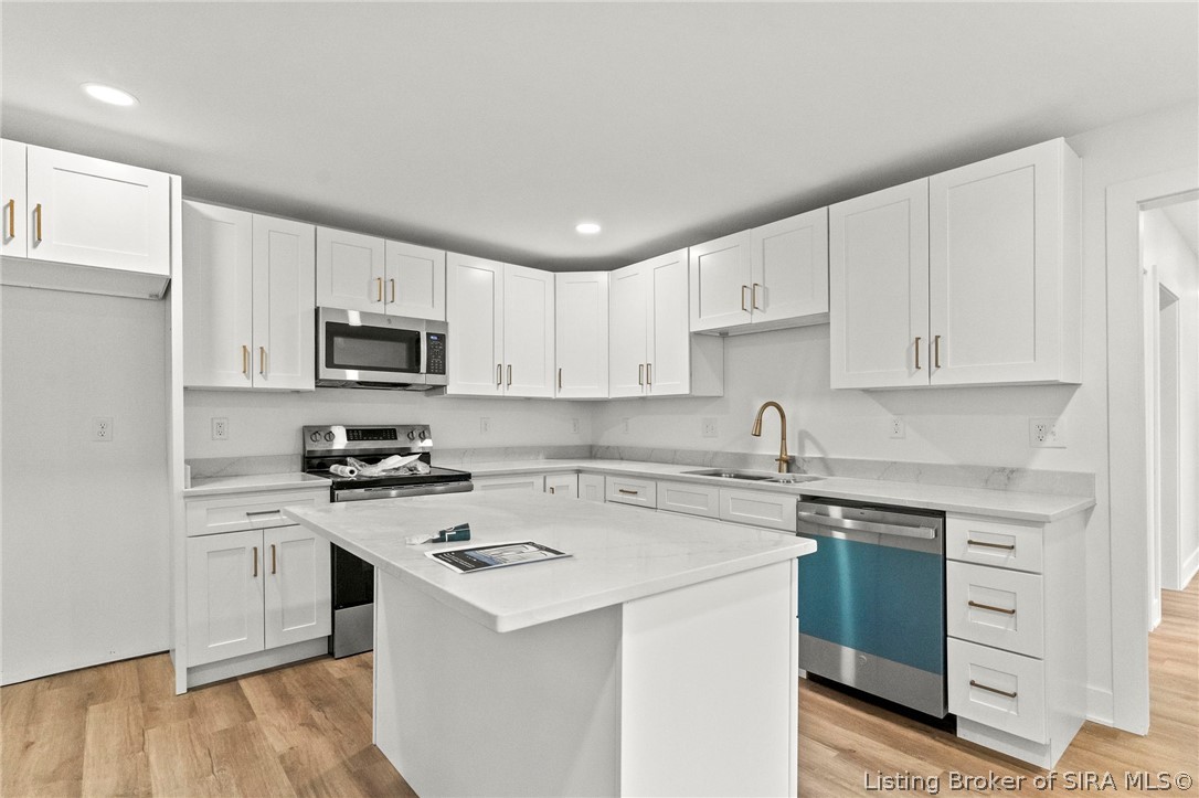 723 W Third Street Property Photo 7