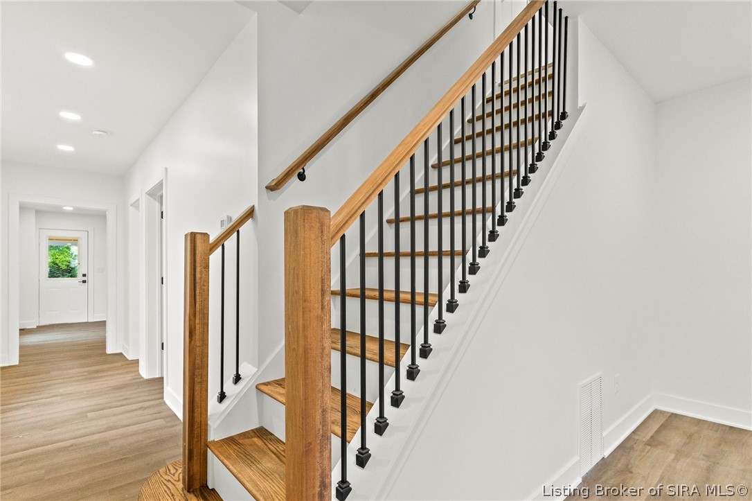 723 W Third Street Property Photo 8
