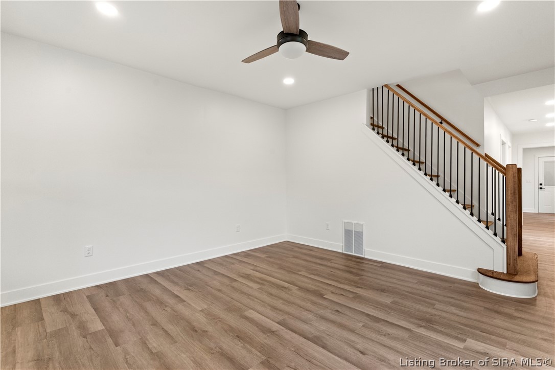 725 W Third Street Property Photo 2