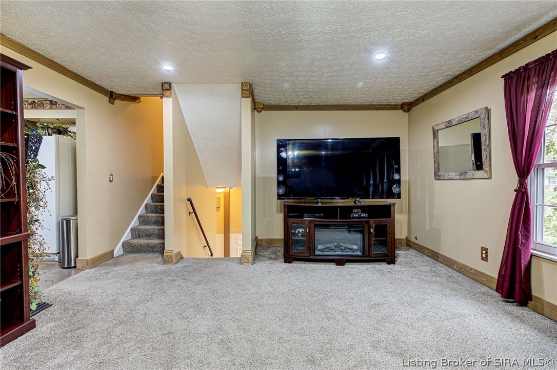 917 Castlewood Drive Property Photo 12