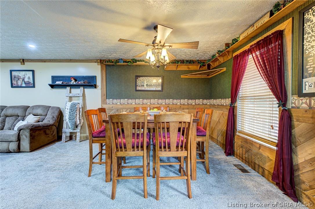 917 Castlewood Drive Property Photo 16