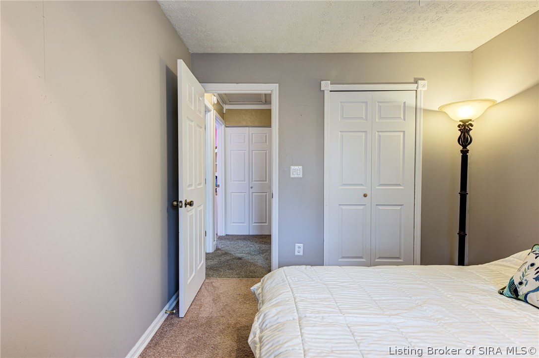 917 Castlewood Drive Property Photo 22