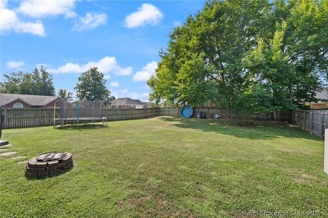 6016 Pine View Court Property Photo 5