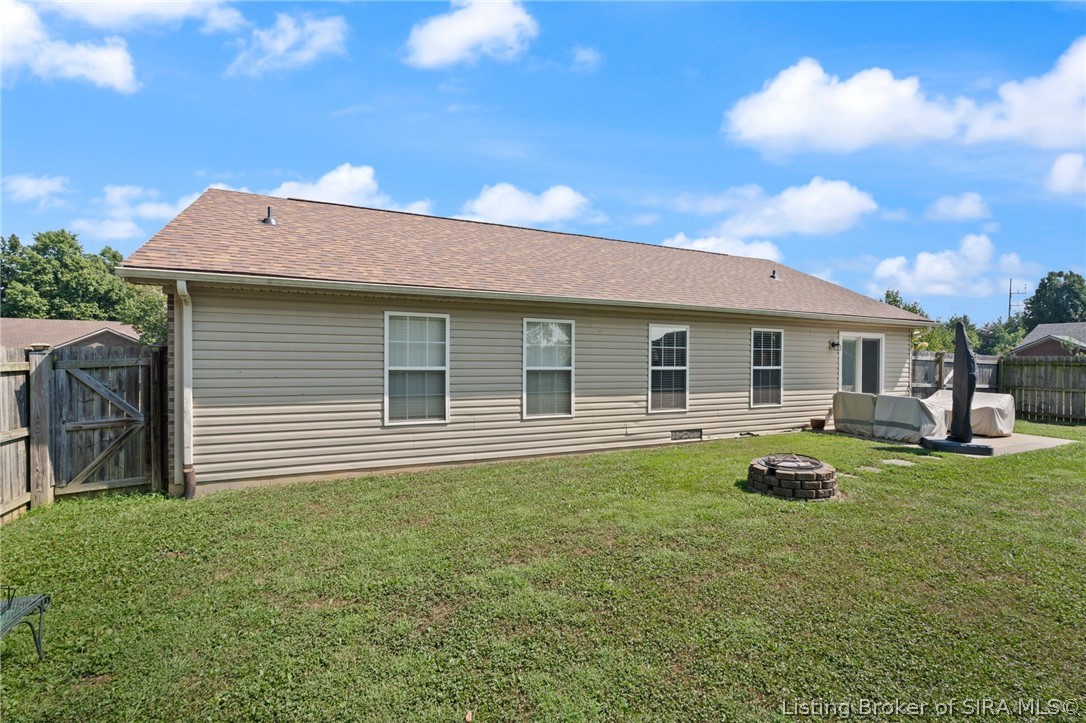6016 Pine View Court Property Photo 8