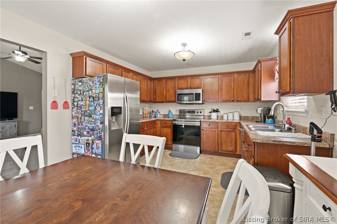 6016 Pine View Court Property Photo 19