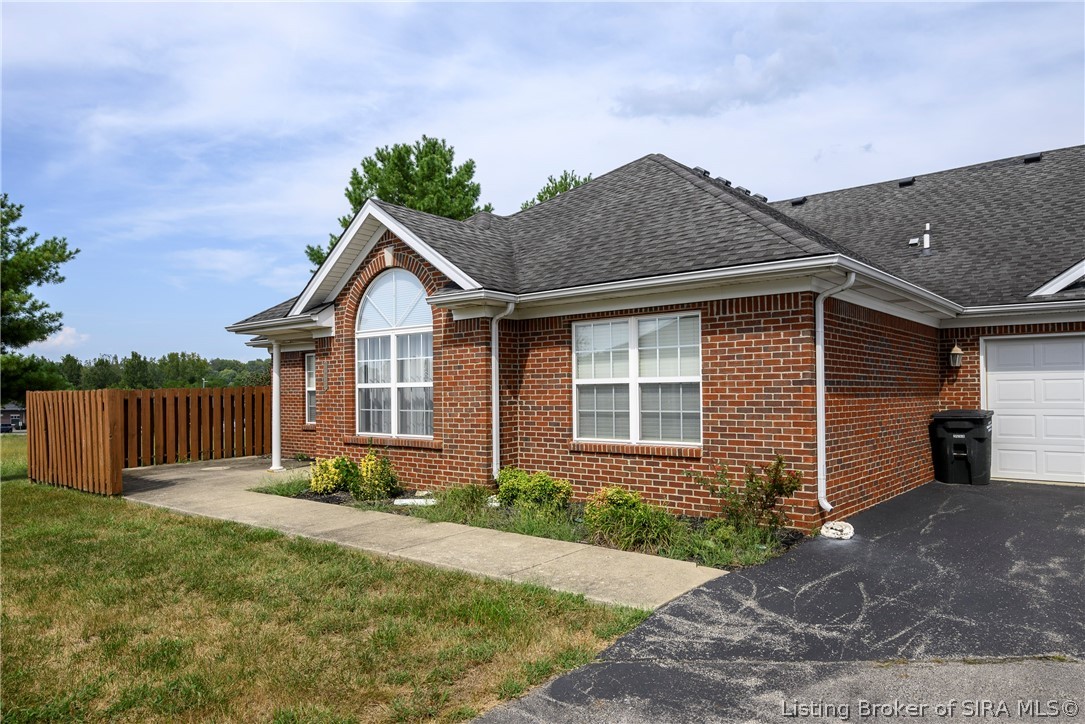 1933 Harmony Circle Property Photo 1