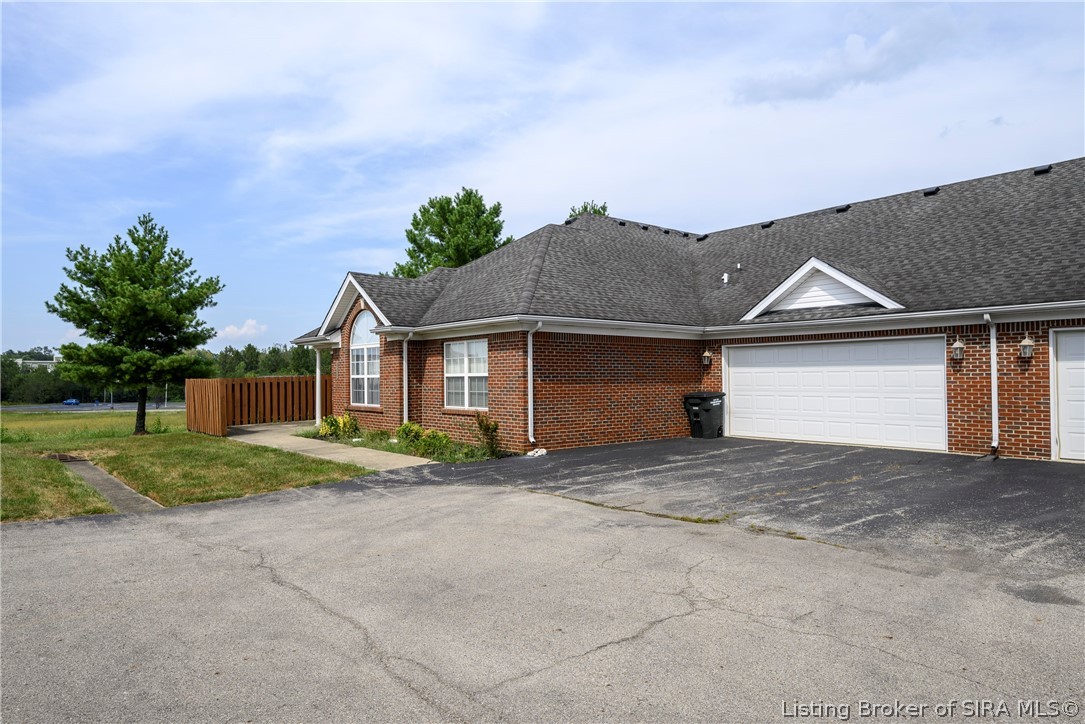 1933 Harmony Circle Property Photo 2