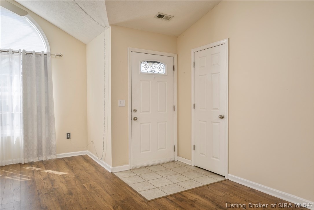 1933 Harmony Circle Property Photo 4