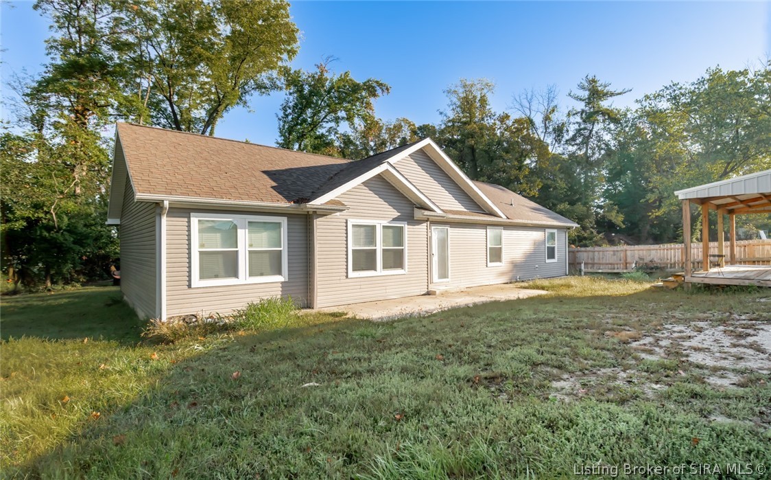 1319 W Commerce Street Property Photo 6