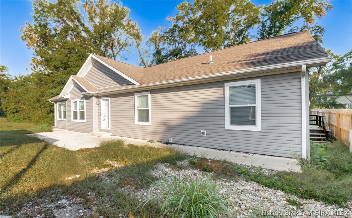 1319 W Commerce Street Property Photo 8