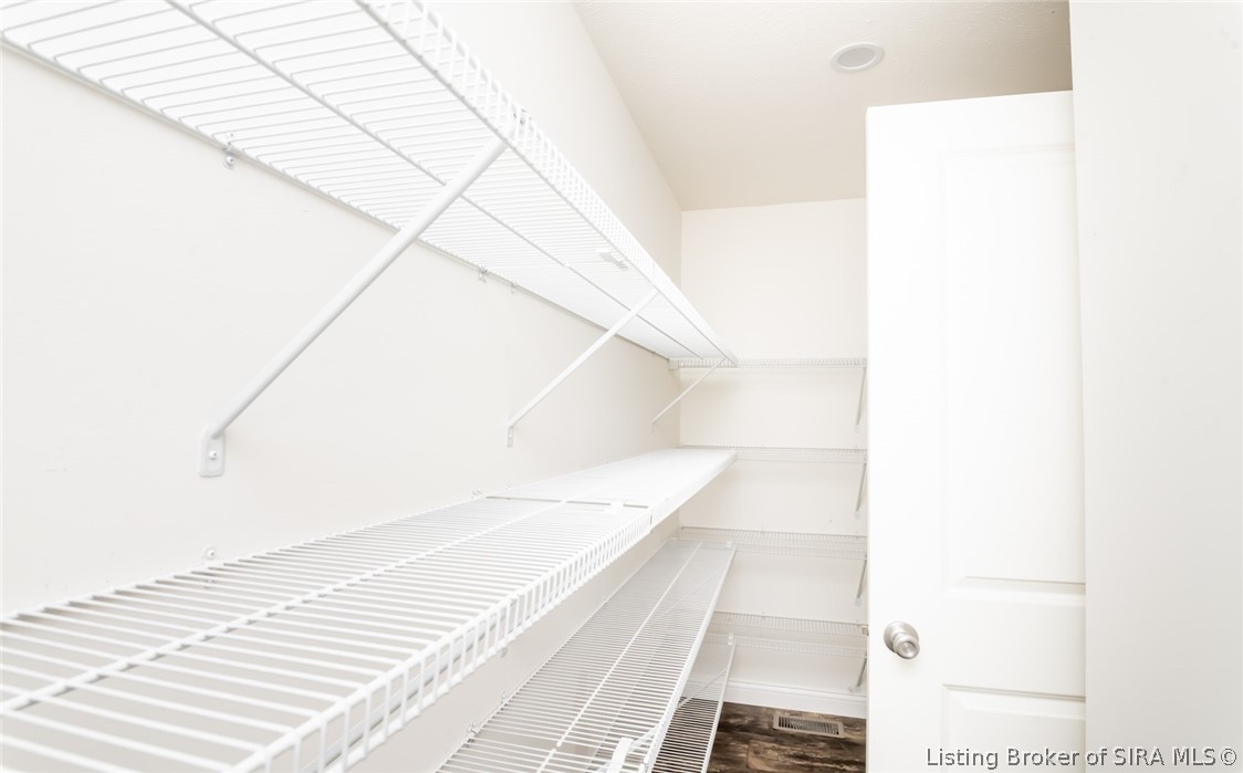 1319 W Commerce Street Property Photo 24