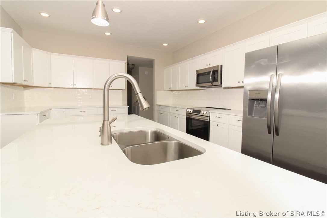 1245 E Easy Street Property Photo 8