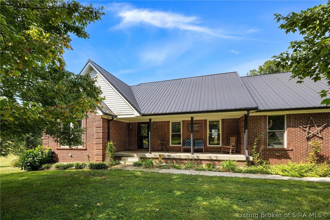 67 Center Court Property Photo 1