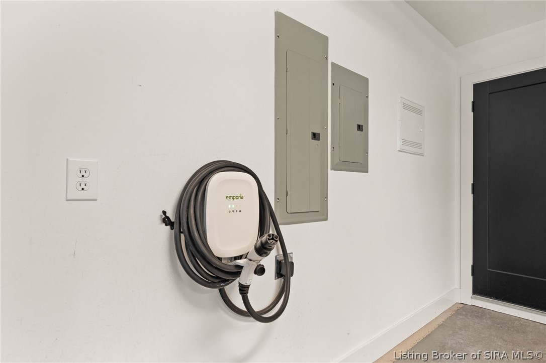 100 Howard Lane Property Photo 79