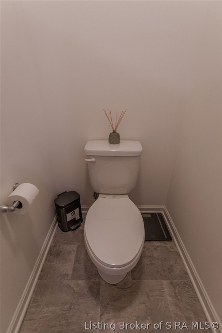 2004 Derby Way Property Photo 40