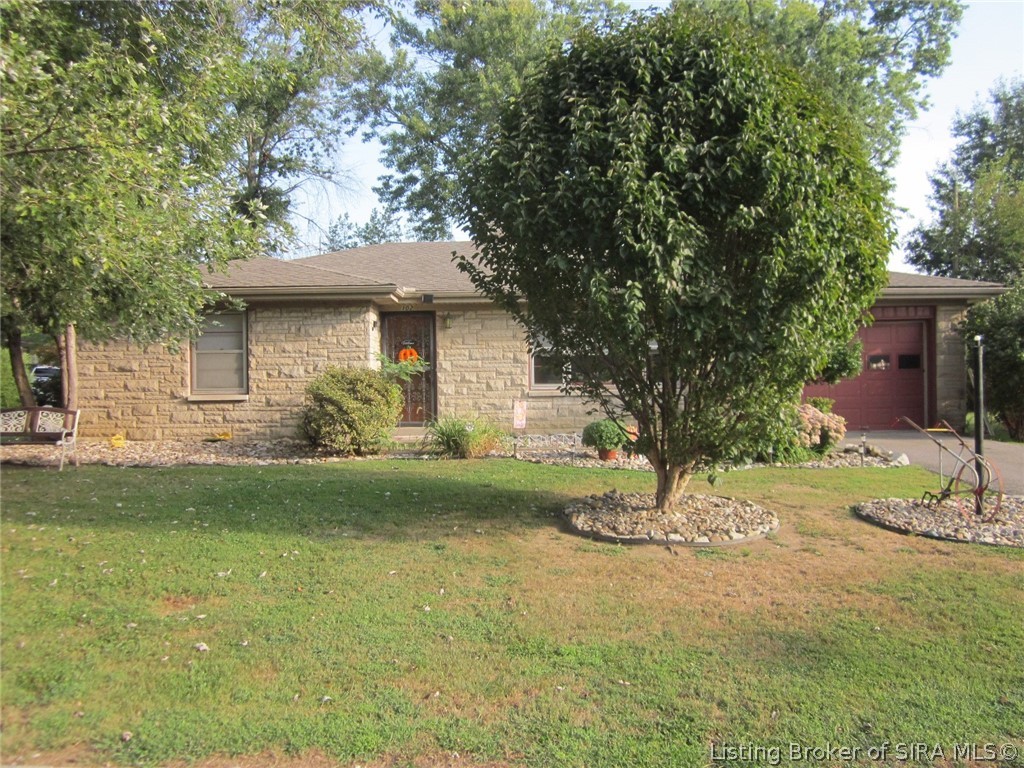 102 Maevi Drive Property Photo 1