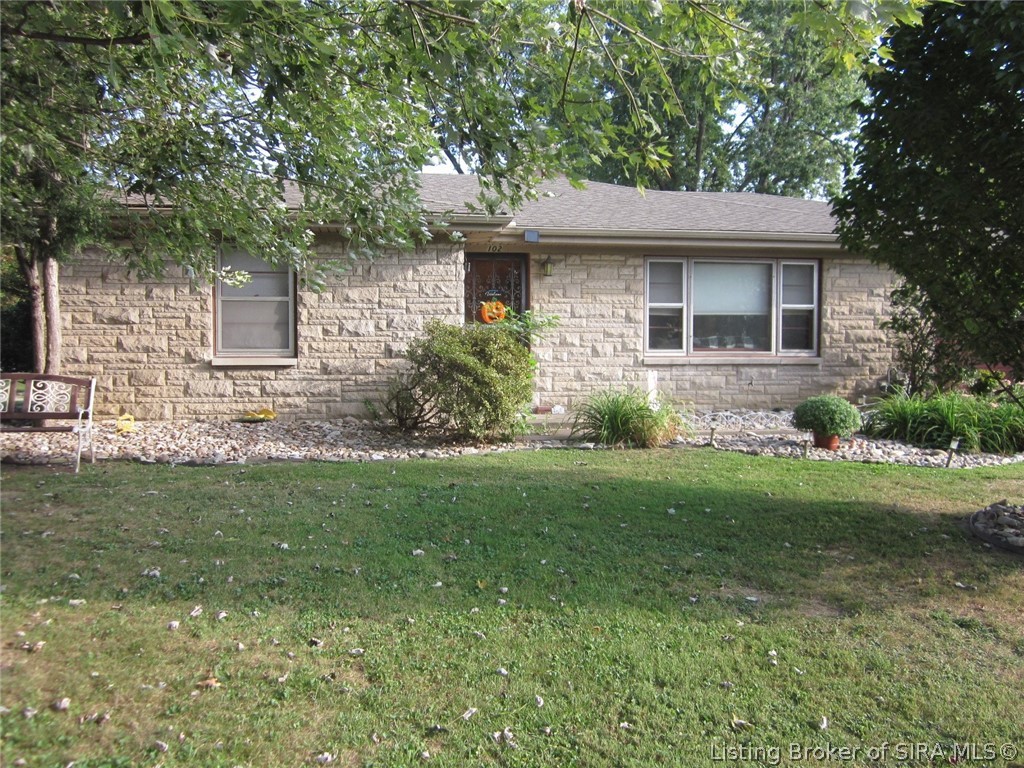 102 Maevi Drive Property Photo 2