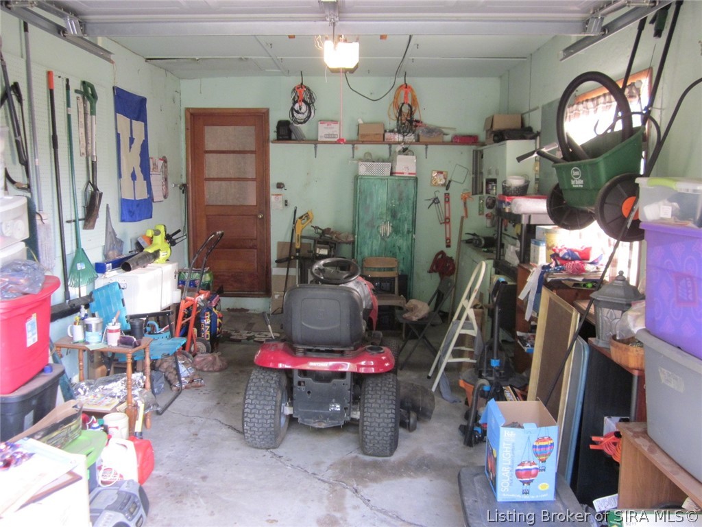 102 Maevi Drive Property Photo 32
