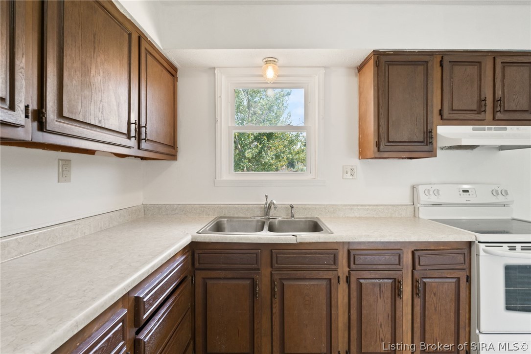 202 Whitsett Way Property Photo 16