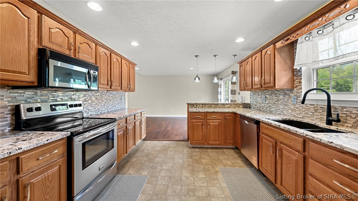 3279 E Lovers Lane Property Photo 22