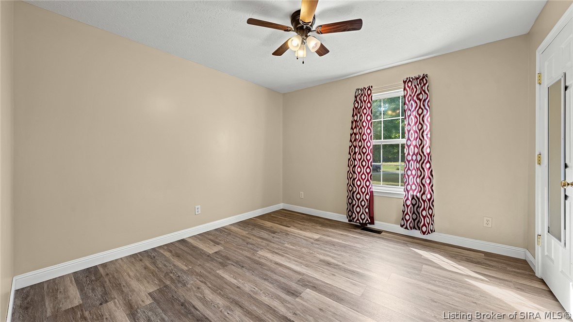 3279 E Lovers Lane Property Photo 28