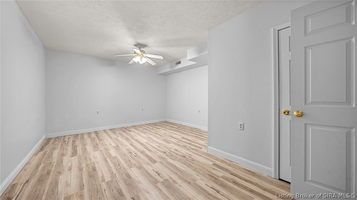 3279 E Lovers Lane Property Photo 42