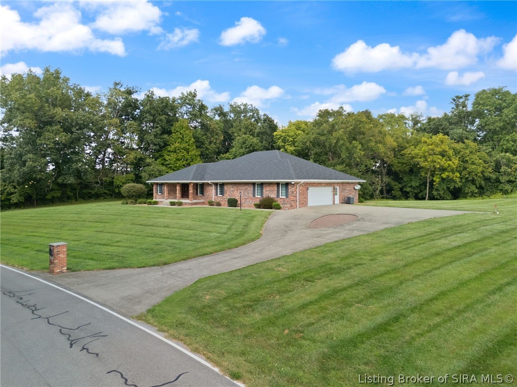 1052 Green Acres Drive Property Photo 3