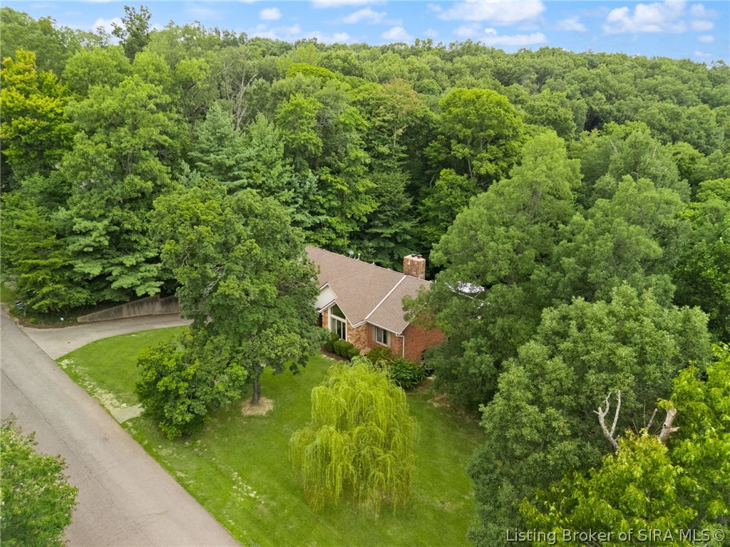 1105 Pinewood Drive Property Photo 1
