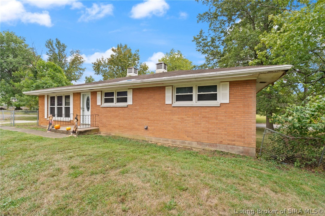 614 Lynn Road Property Photo 2