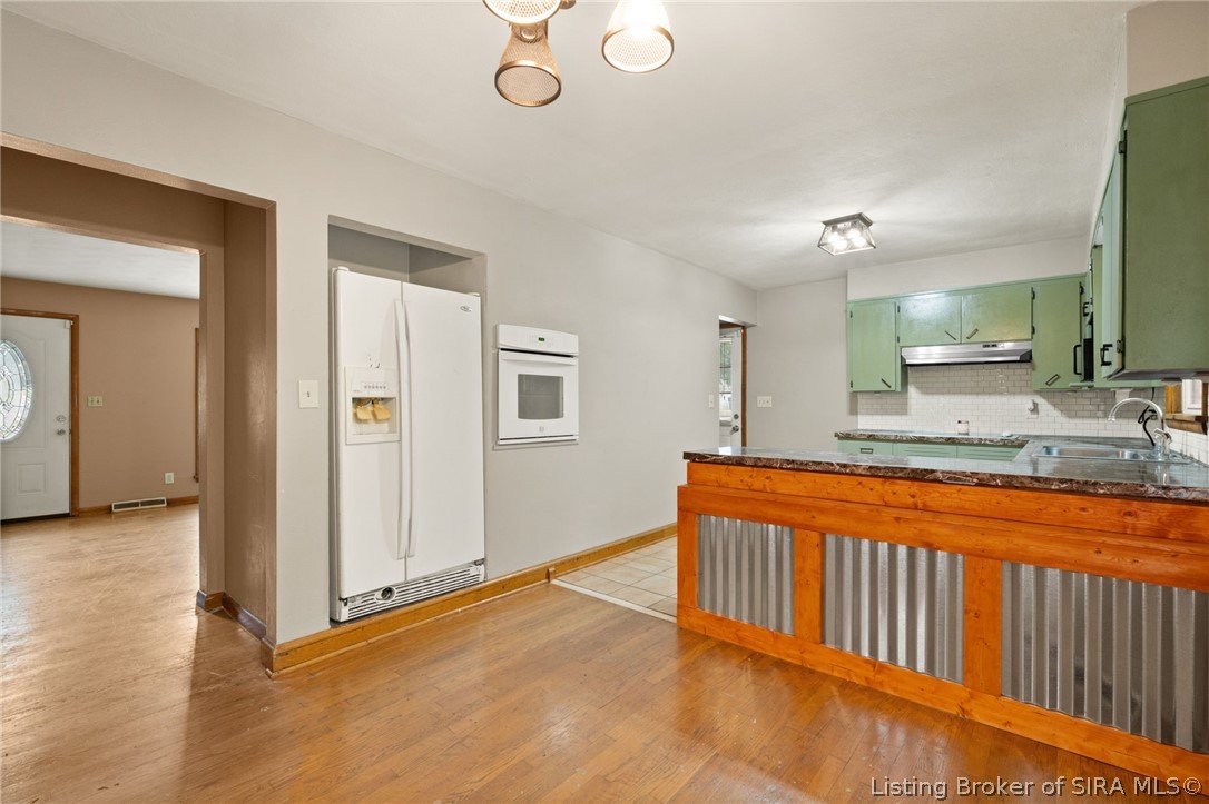 614 Lynn Road Property Photo 16