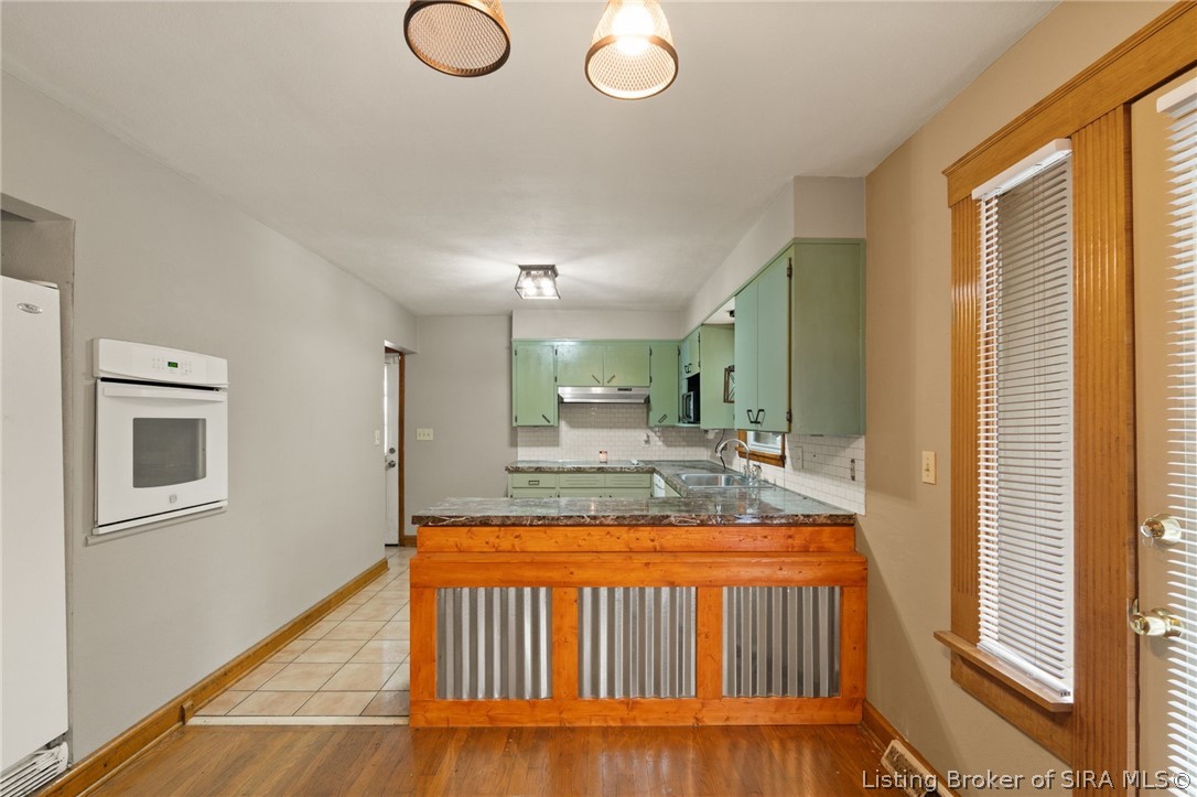 614 Lynn Road Property Photo 18