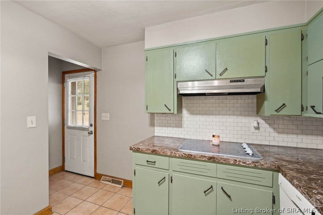 614 Lynn Road Property Photo 24