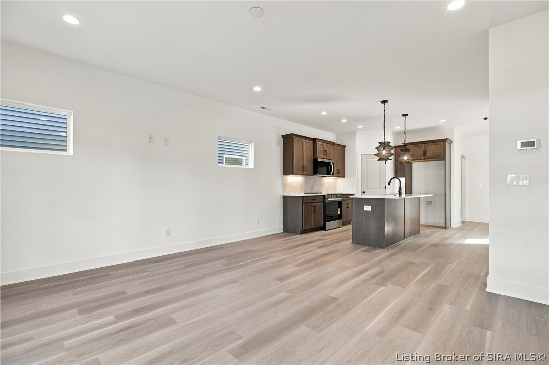 116 E Steel Avenue Property Photo 9