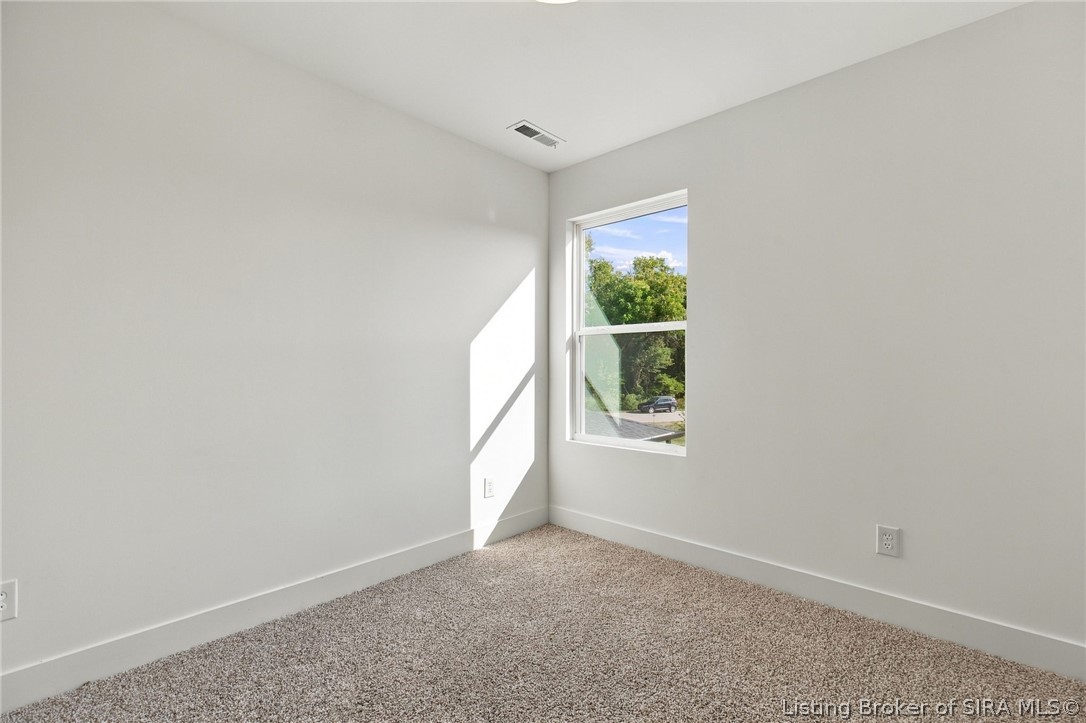 116 E Steel Avenue Property Photo 28