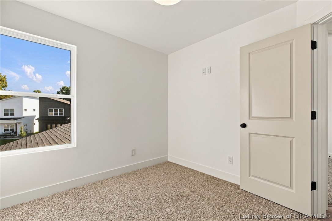 116 E Steel Avenue Property Photo 31