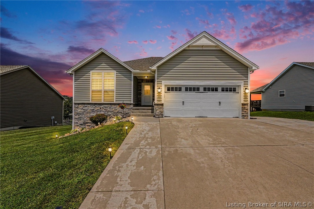 7002 Knob Valley Way Property Photo 2