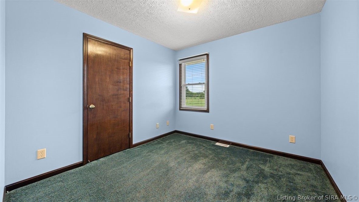 2100 W Quarry Road Property Photo 23