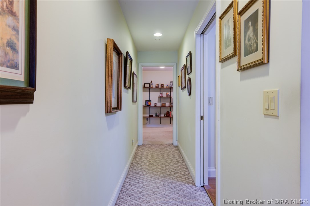 618 W Riverside Drive Property Photo 22