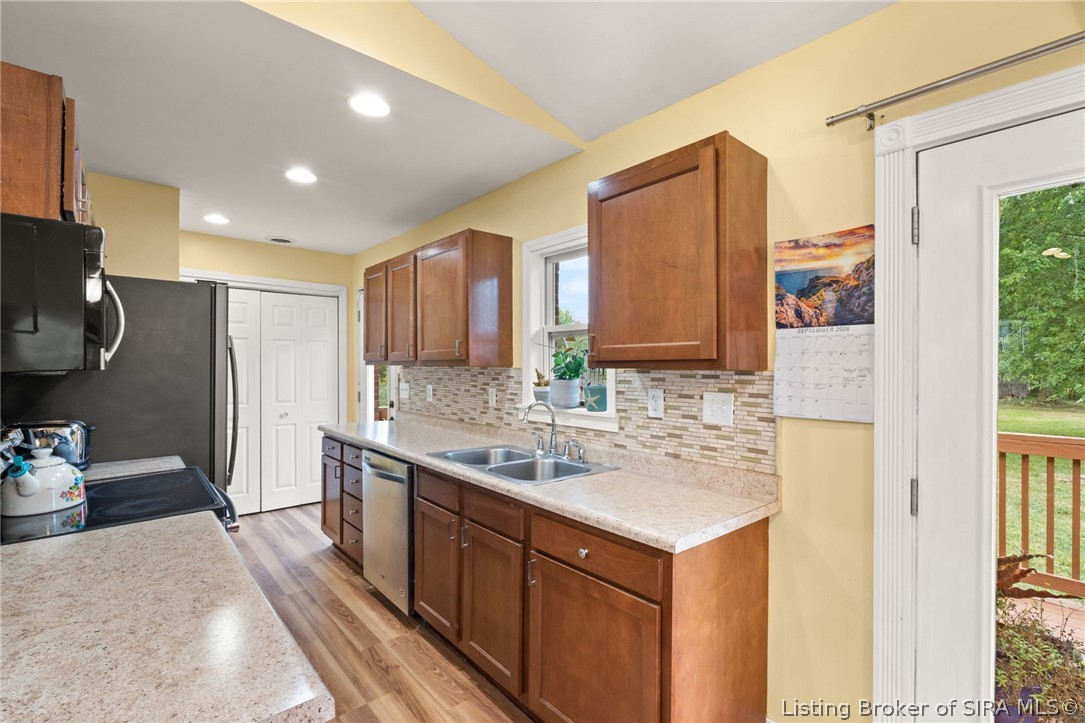 2810 Highway 150 Ne Property Photo 11