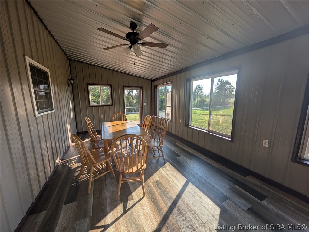 2075 Seavers Road Property Photo 3