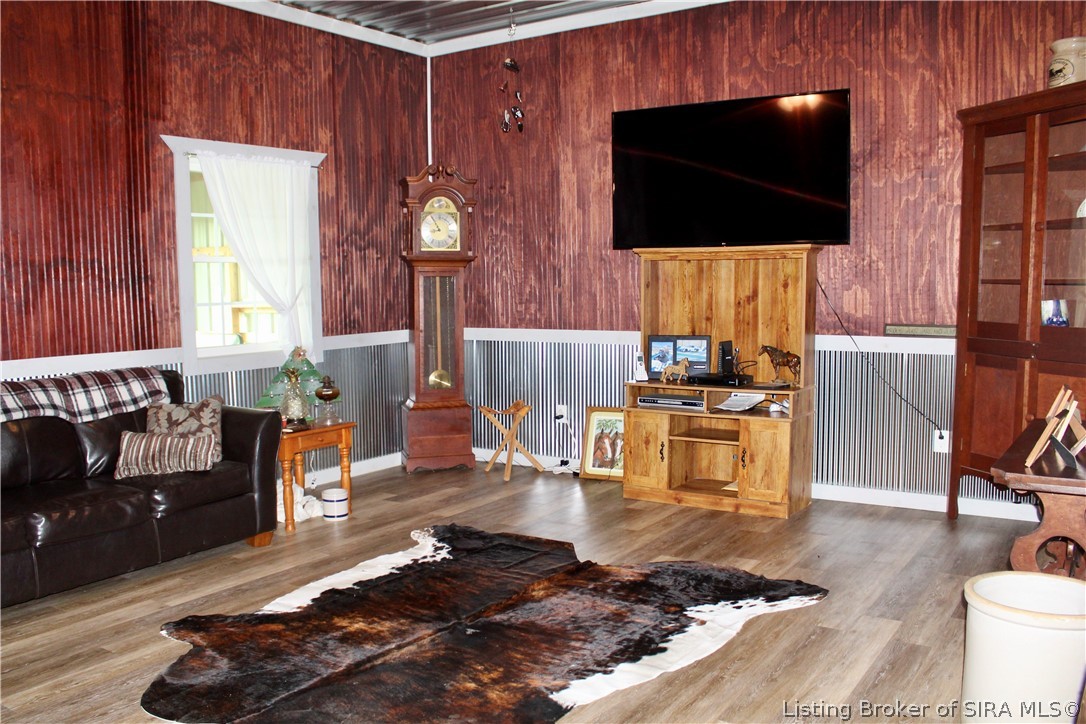 2075 Seavers Road Property Photo 5