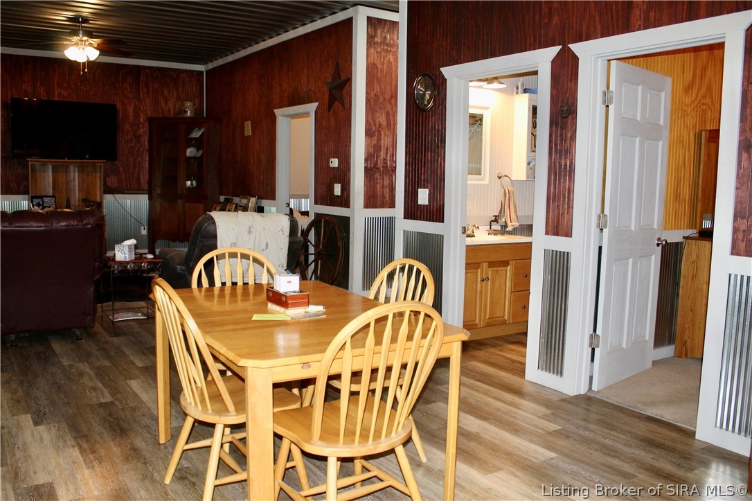 2075 Seavers Road Property Photo 11