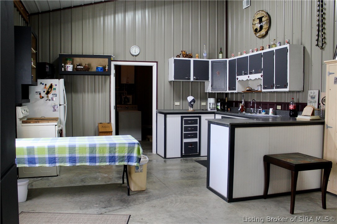 2075 Seavers Road Property Photo 24