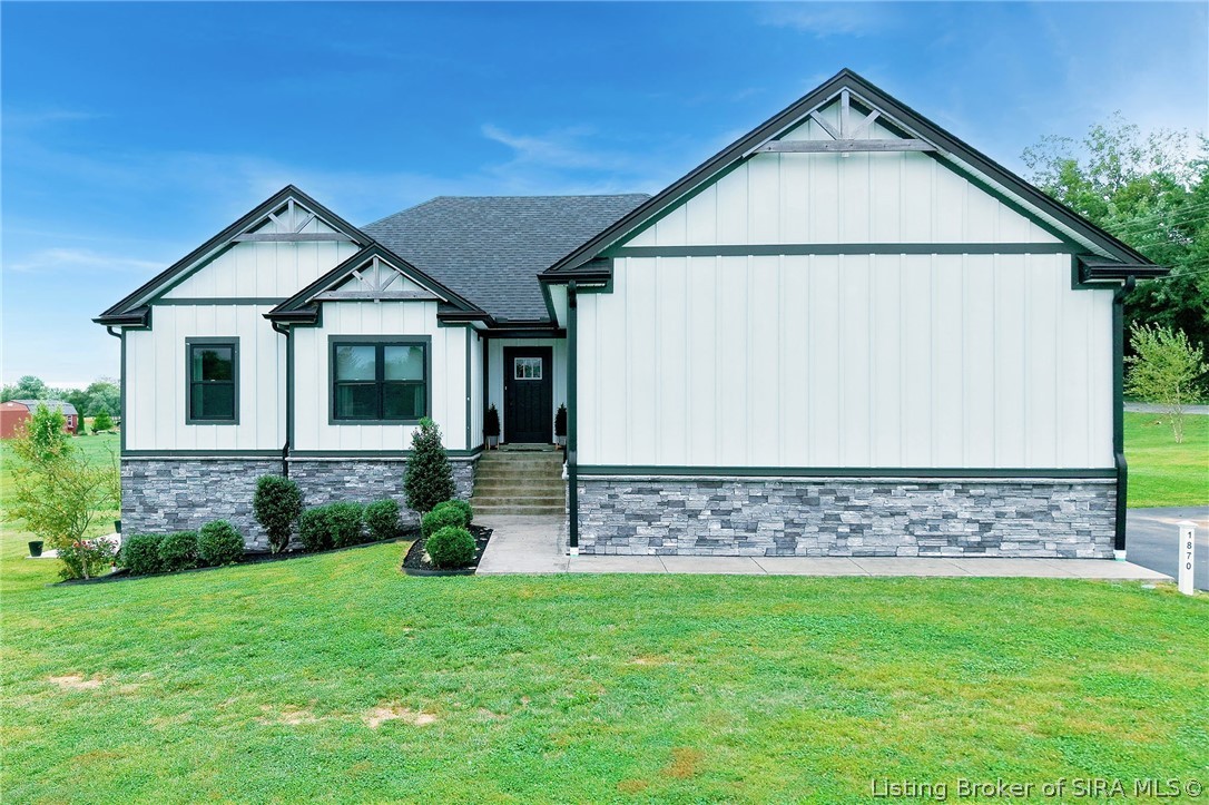 1870 N Sparks Ferry Road Property Photo 1