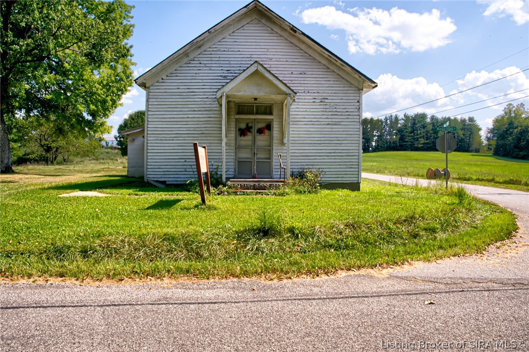 5672 E Kinderhook Road Property Photo 3