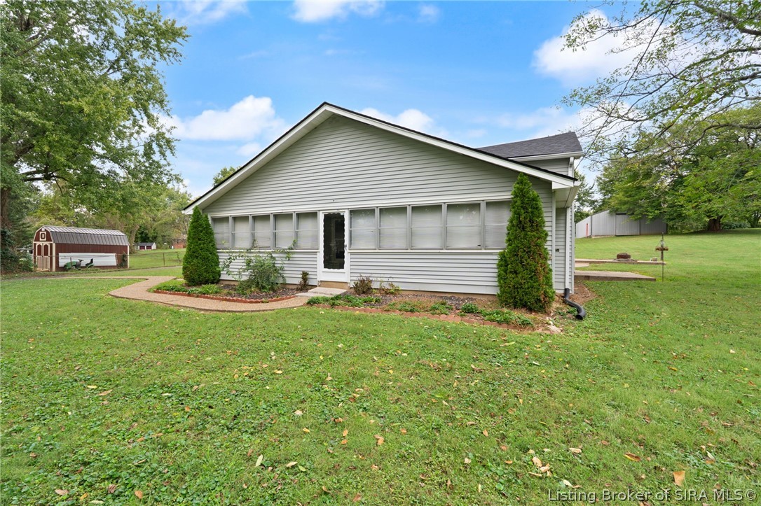816 Utica Sellersburg Road Property Photo 1