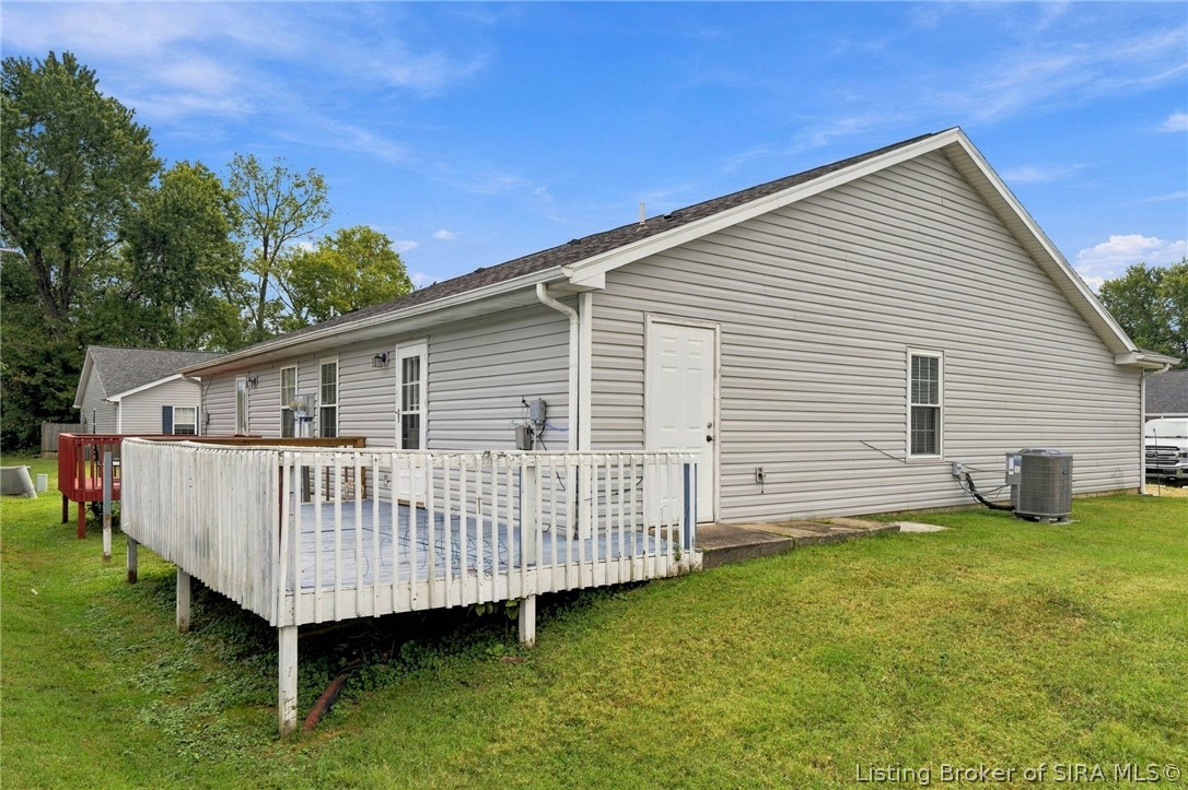 105 Burns Drive Property Photo 3